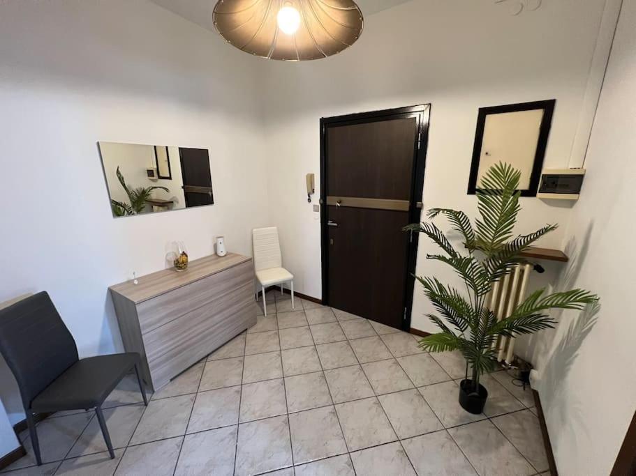 דירות ברגמו Orio Relax 24H Airport 1 - 3 Minute From Arrival By Bus מראה חיצוני תמונה